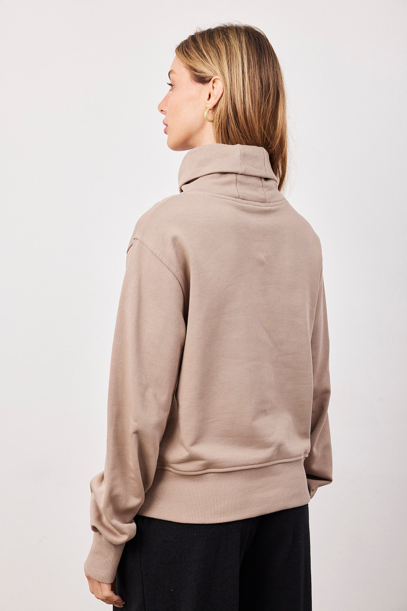 סווטשרט גולף בסיומת ריב - ITAY BRANDS