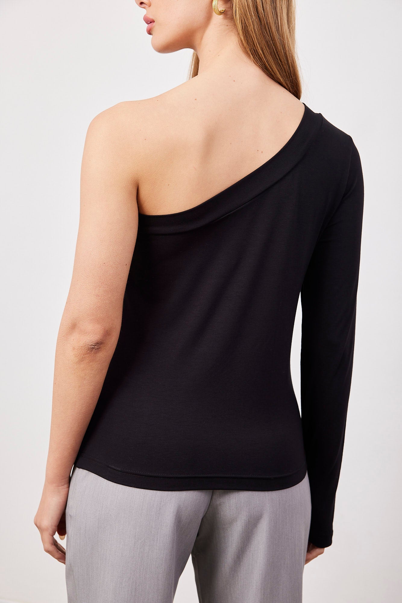 חולצת וואן שולדר שרוול כפפה - ITAY BRANDS