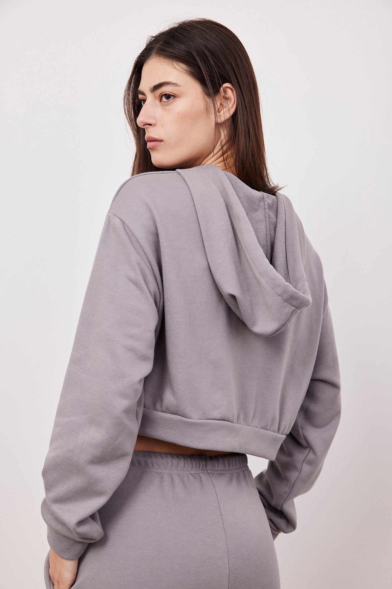 קפוצ׳ון קרופ עם רוכסן - ITAY BRANDS