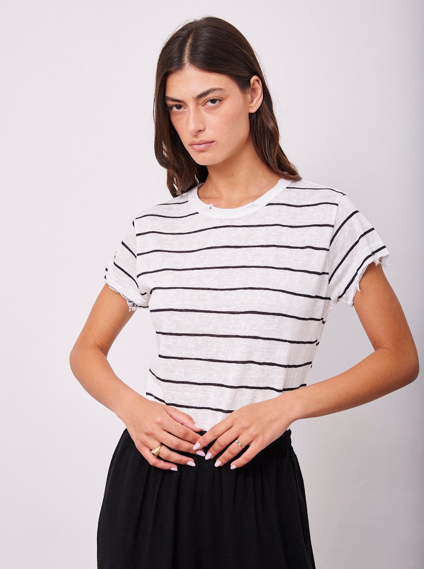טי-שרט פסים בשילוב קרעים - ITAY BRANDS