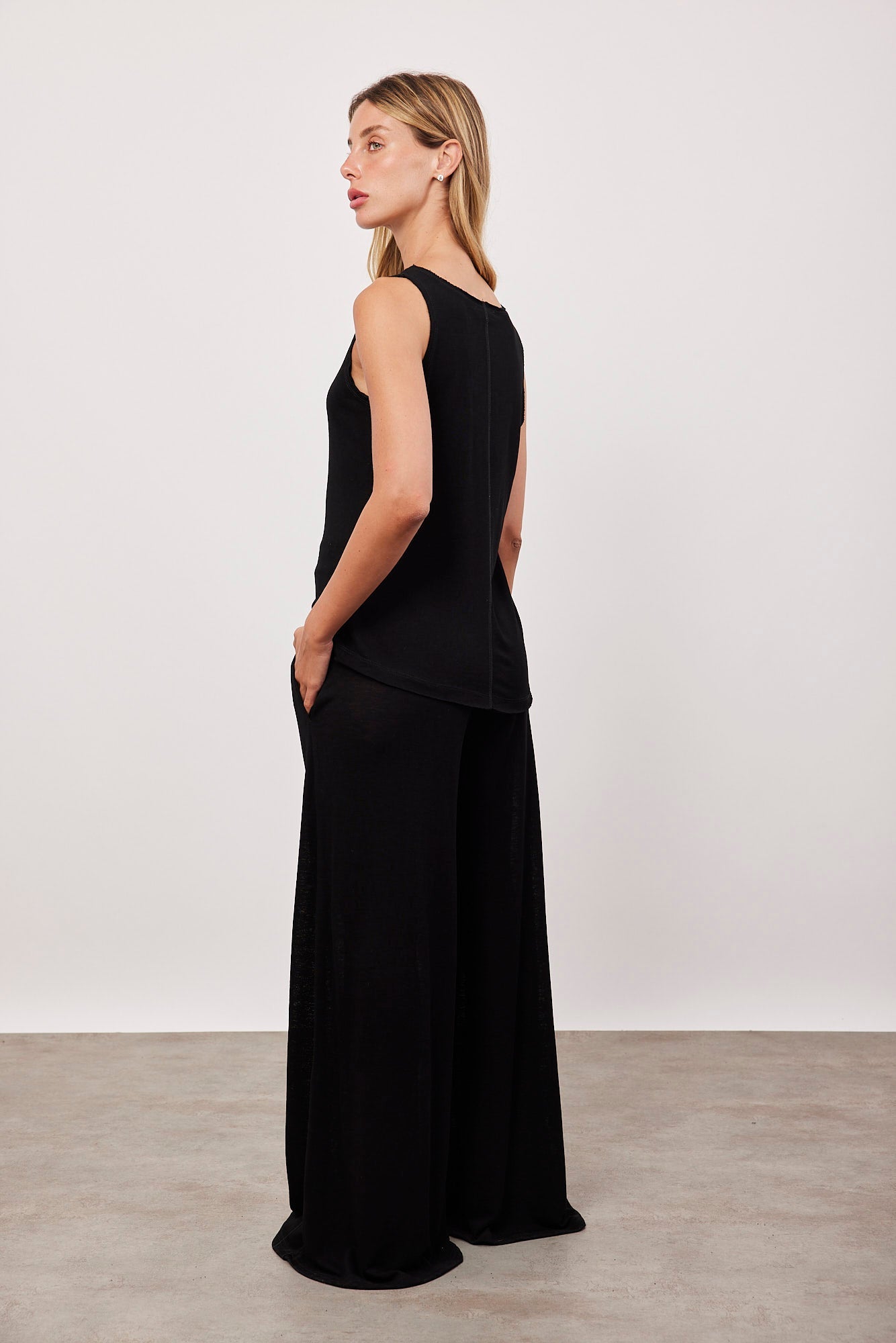 חליפה במראה פשתן בגזרה משוחררת - ITAY BRANDS