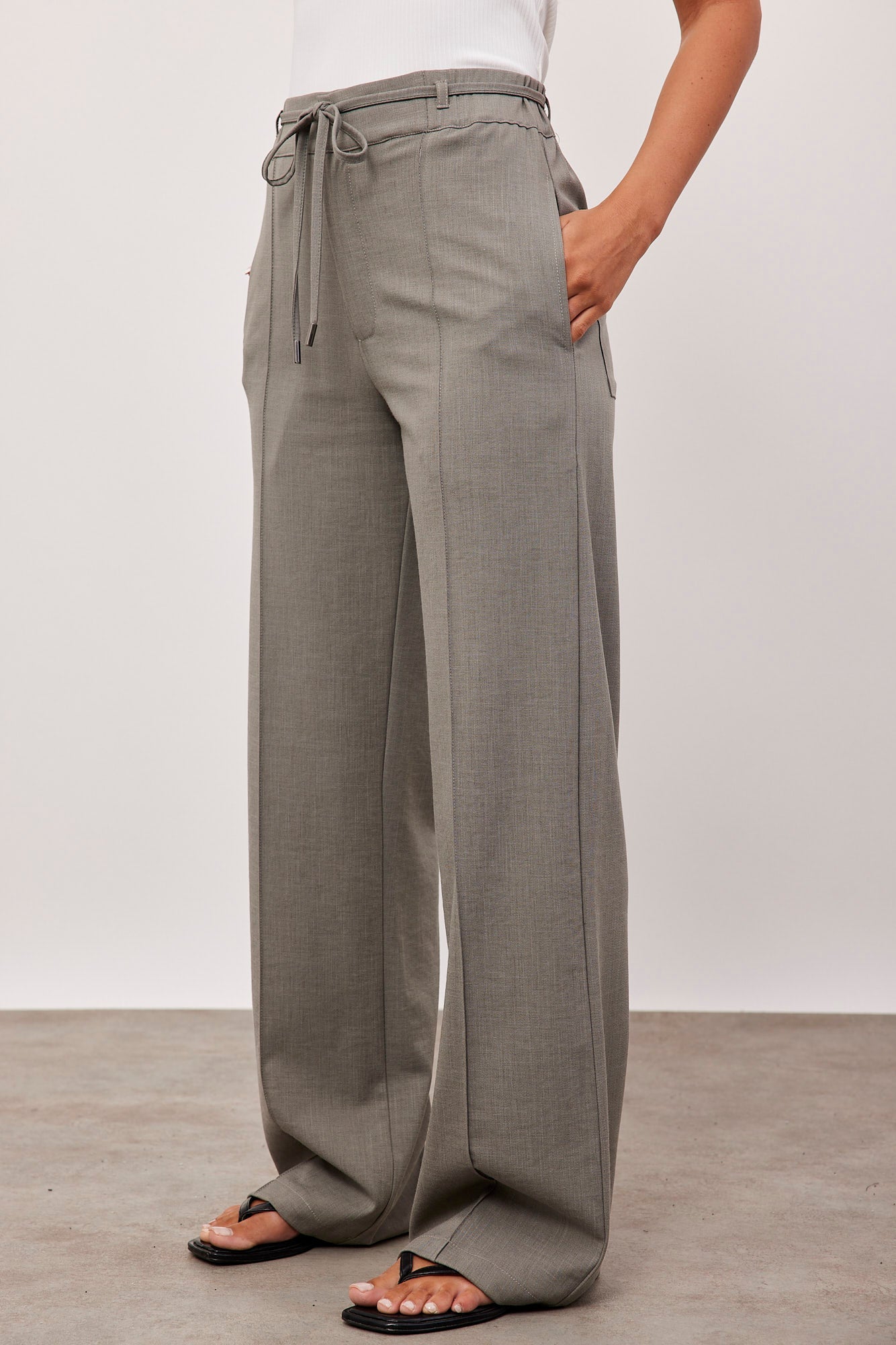 מכנסיים מחויטים בשילוב קשירה - ITAY BRANDS