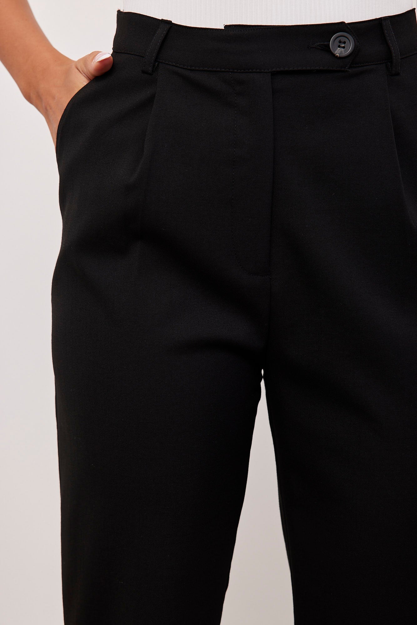 מכנסיים מחויטים באורך הקרסול - ITAY BRANDS