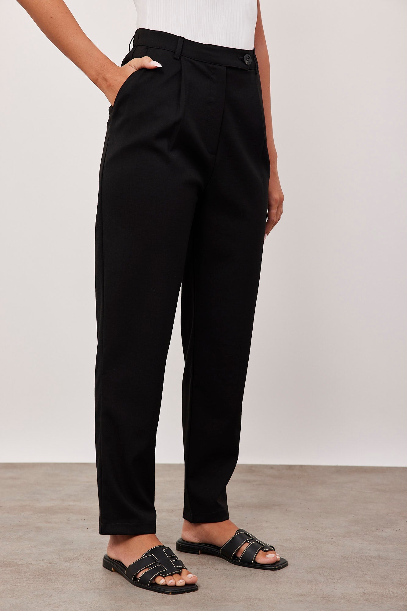 מכנסיים מחויטים באורך הקרסול - ITAY BRANDS