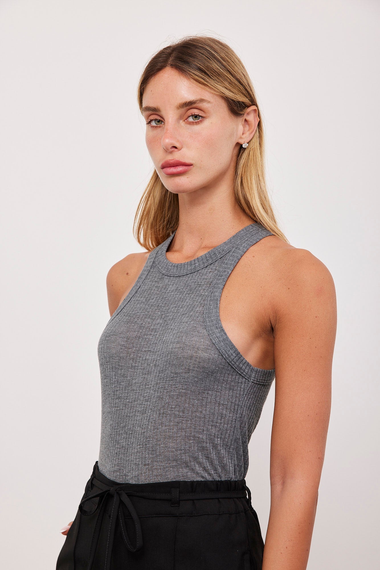 גופיית רייסר רכה בטקסטורת פסים - ITAY BRANDS