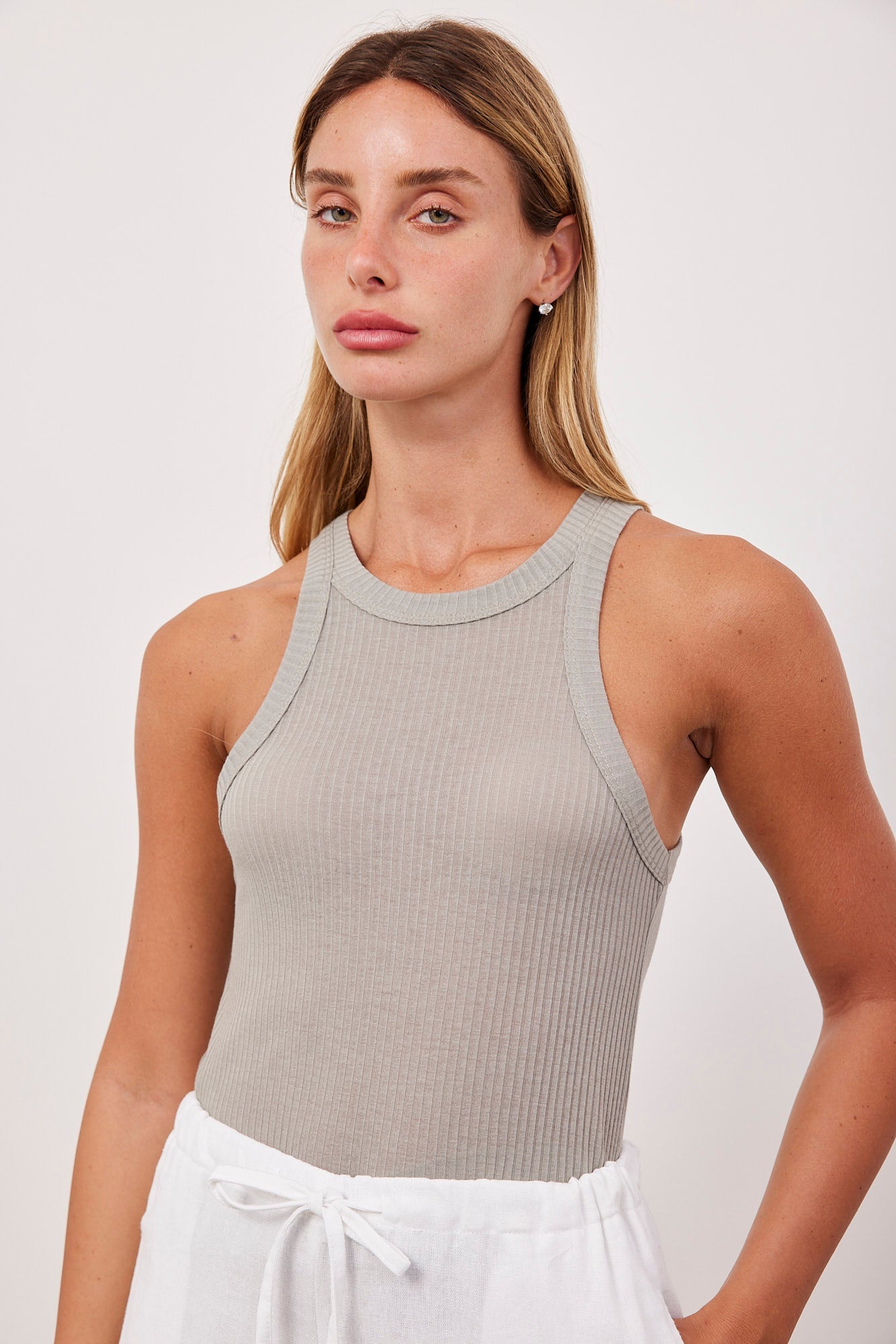 גופיית רייסר רכה בטקסטורת פסים - ITAY BRANDS