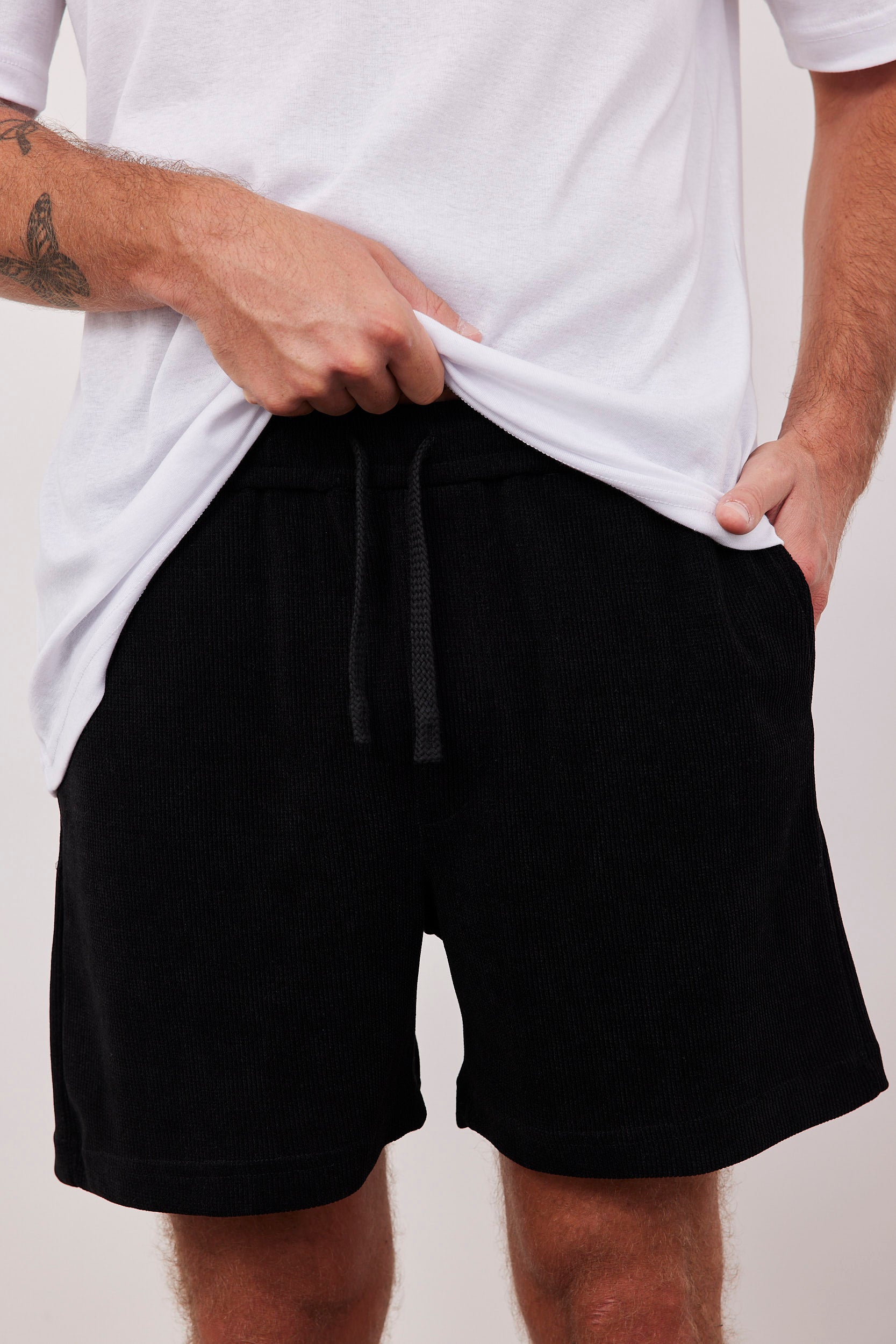 מכנסיים קצרים מבד קורדרוי