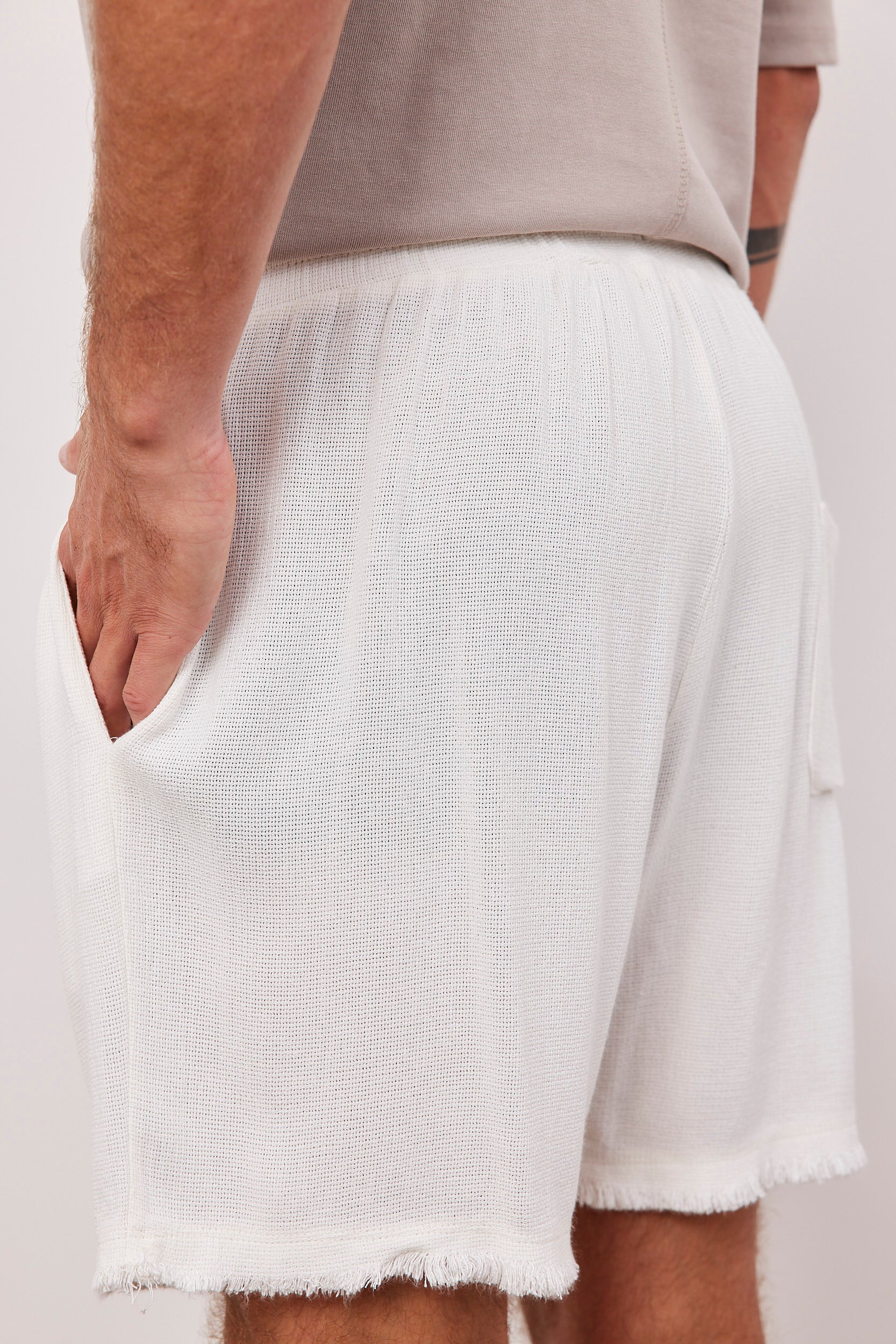 שורטס בסיומת פרומה