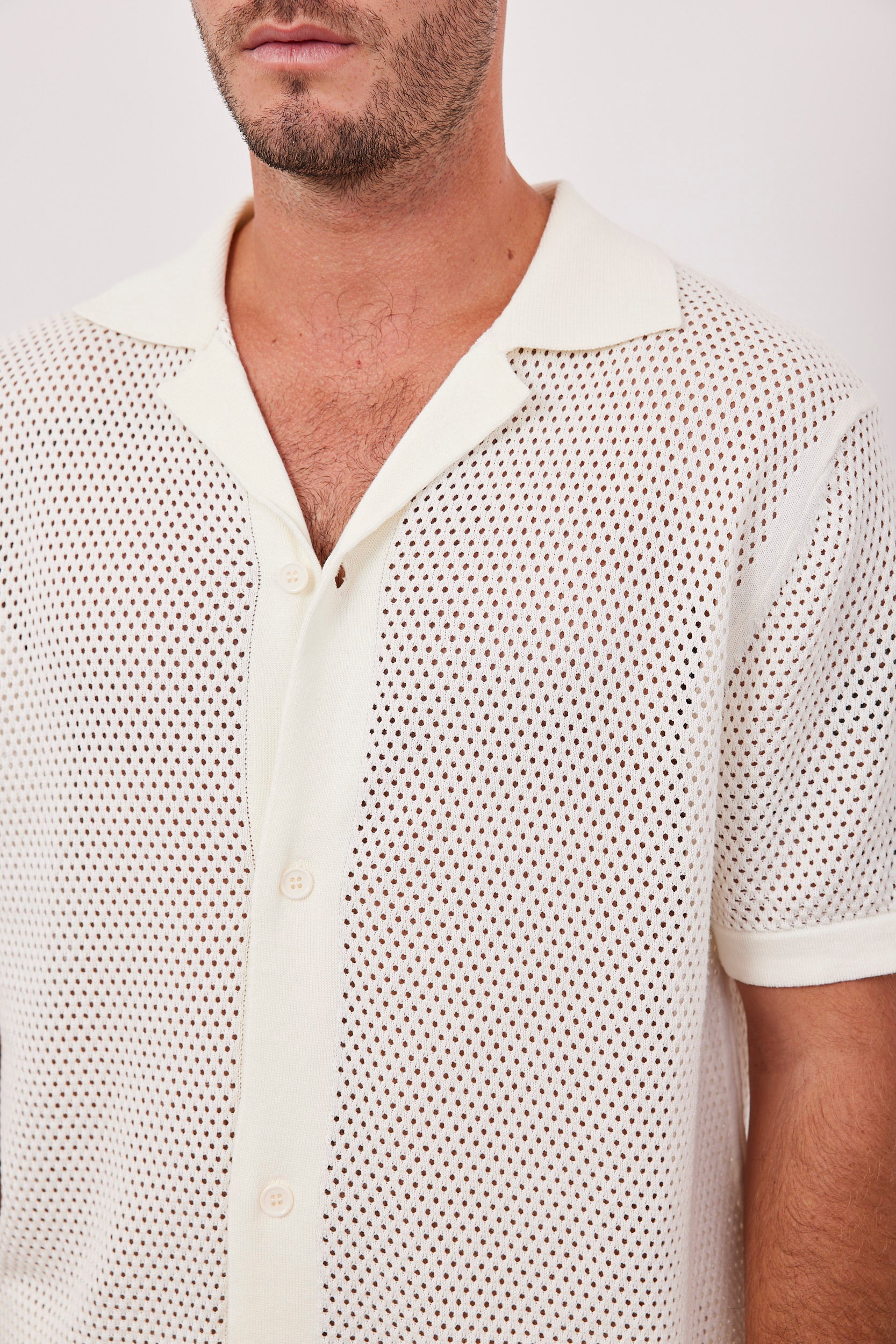 חולצת רשת מכופתרת