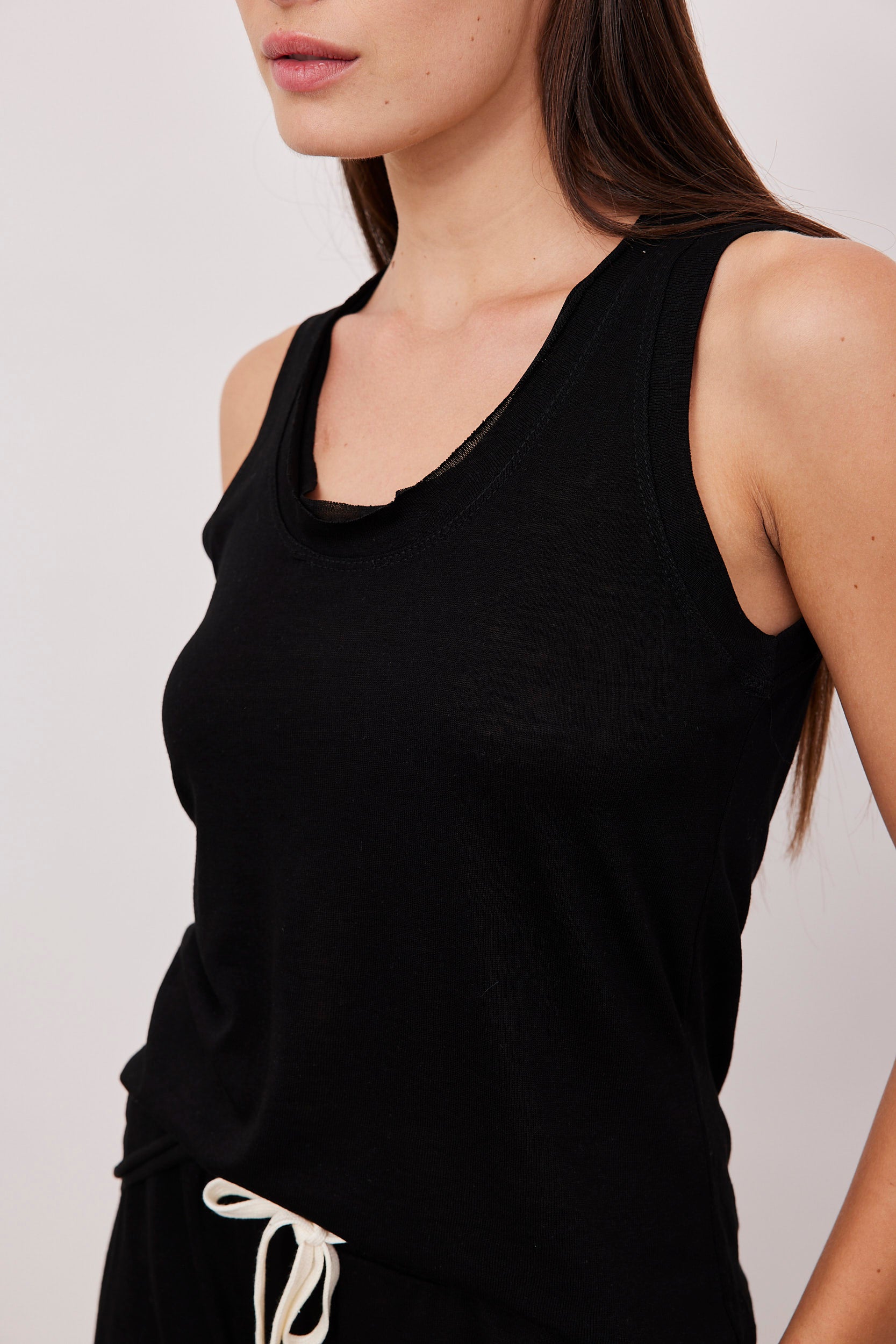 גופיית סלאב במראה פשתן