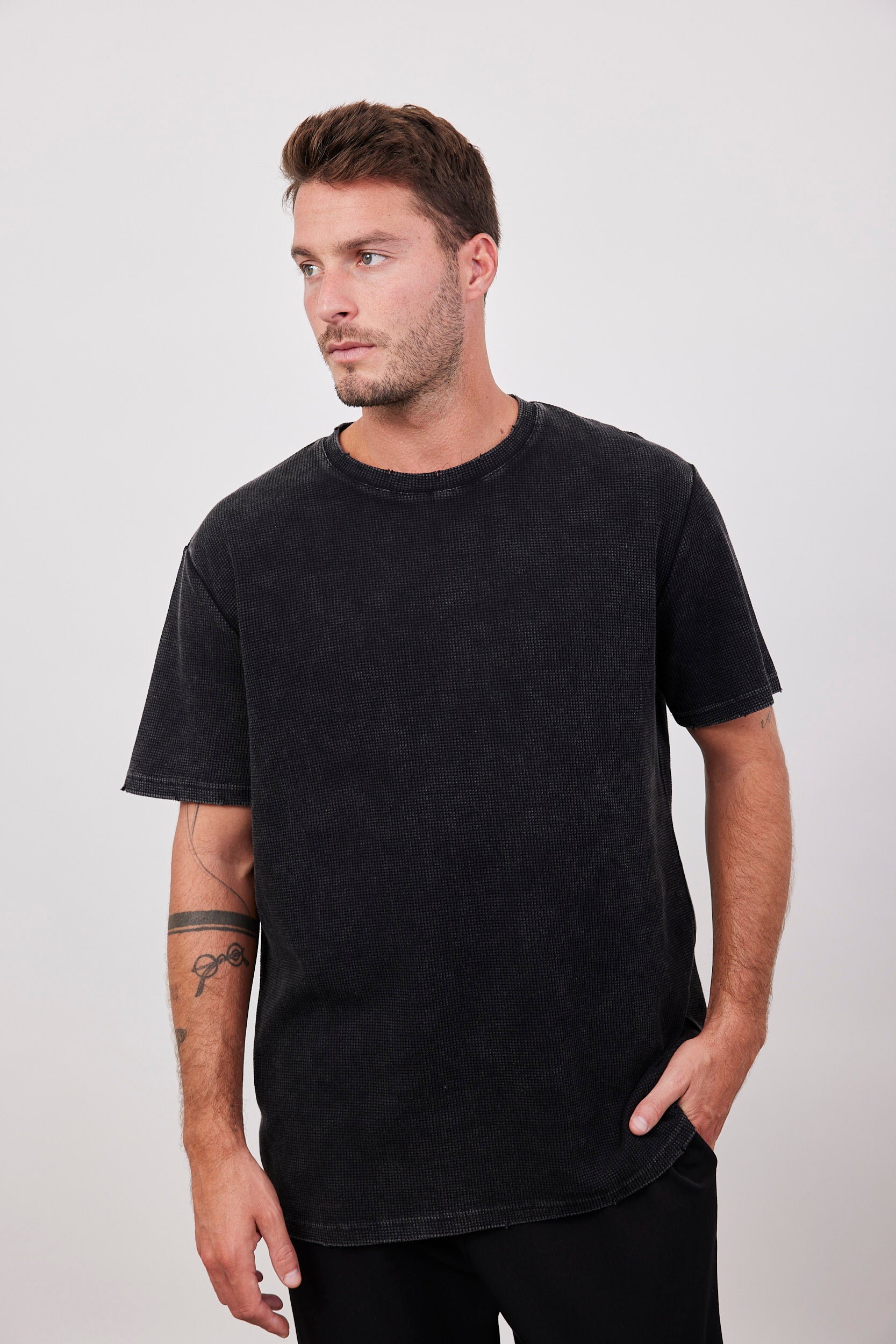 חולצת ווש קצרה