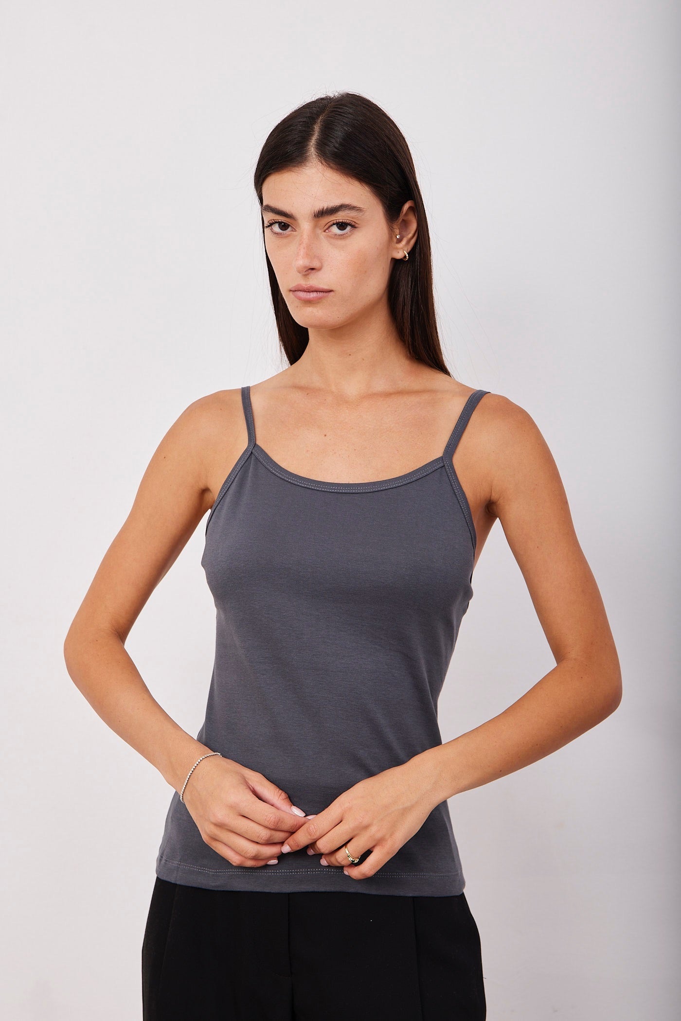 גופיית ספגטי גב חשוף - ITAY BRANDS