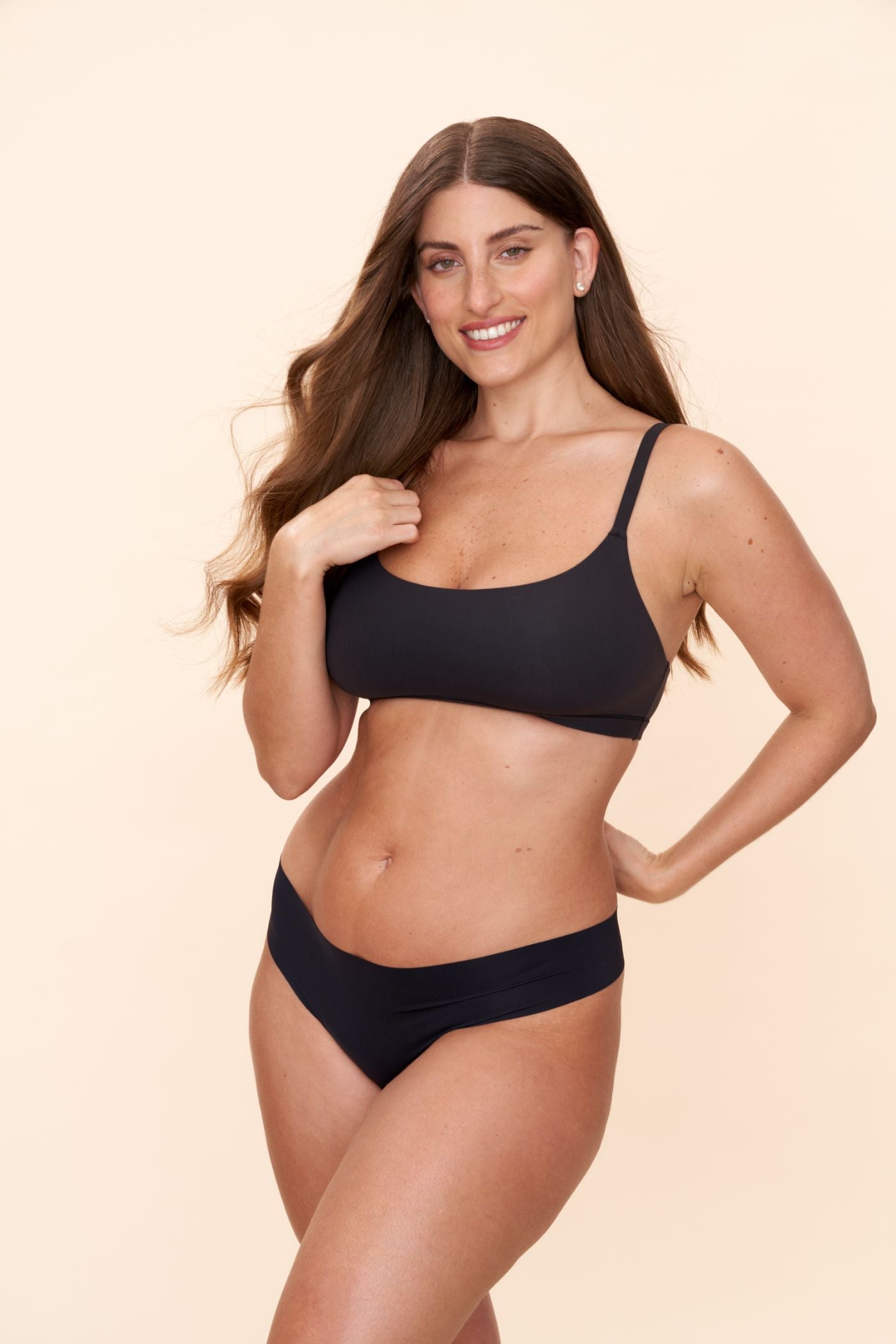 גוזיה STRETCH 720 עם כתפיות מתכווננות - שחור - ITAY BRANDS