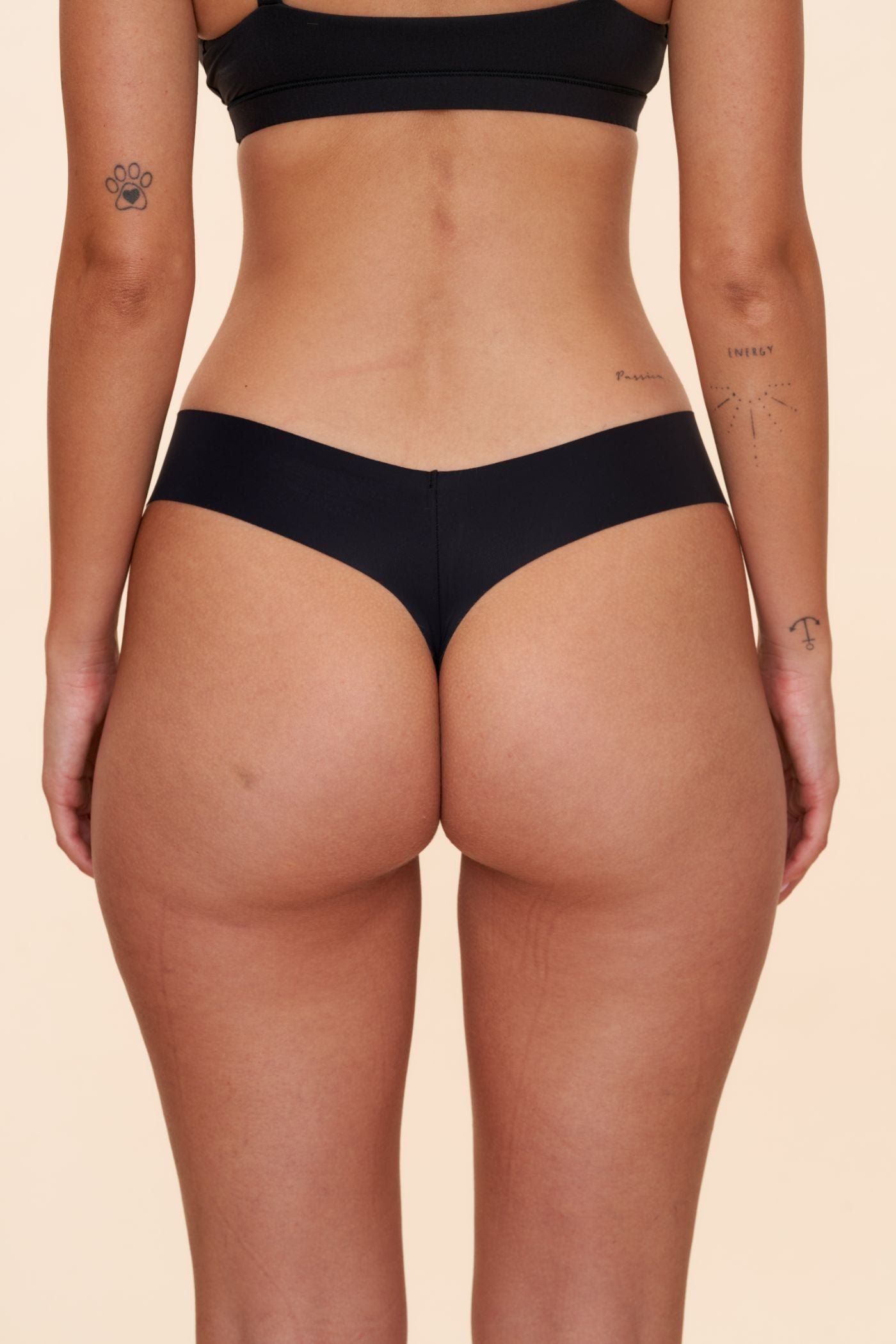 תחתון חוטיני NO SHOW - שחור - ITAY BRANDS