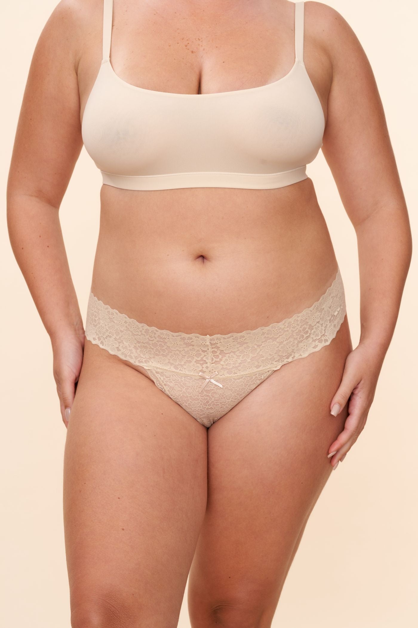 תחתון תחרה חוטיני - ניוד - ITAY BRANDS