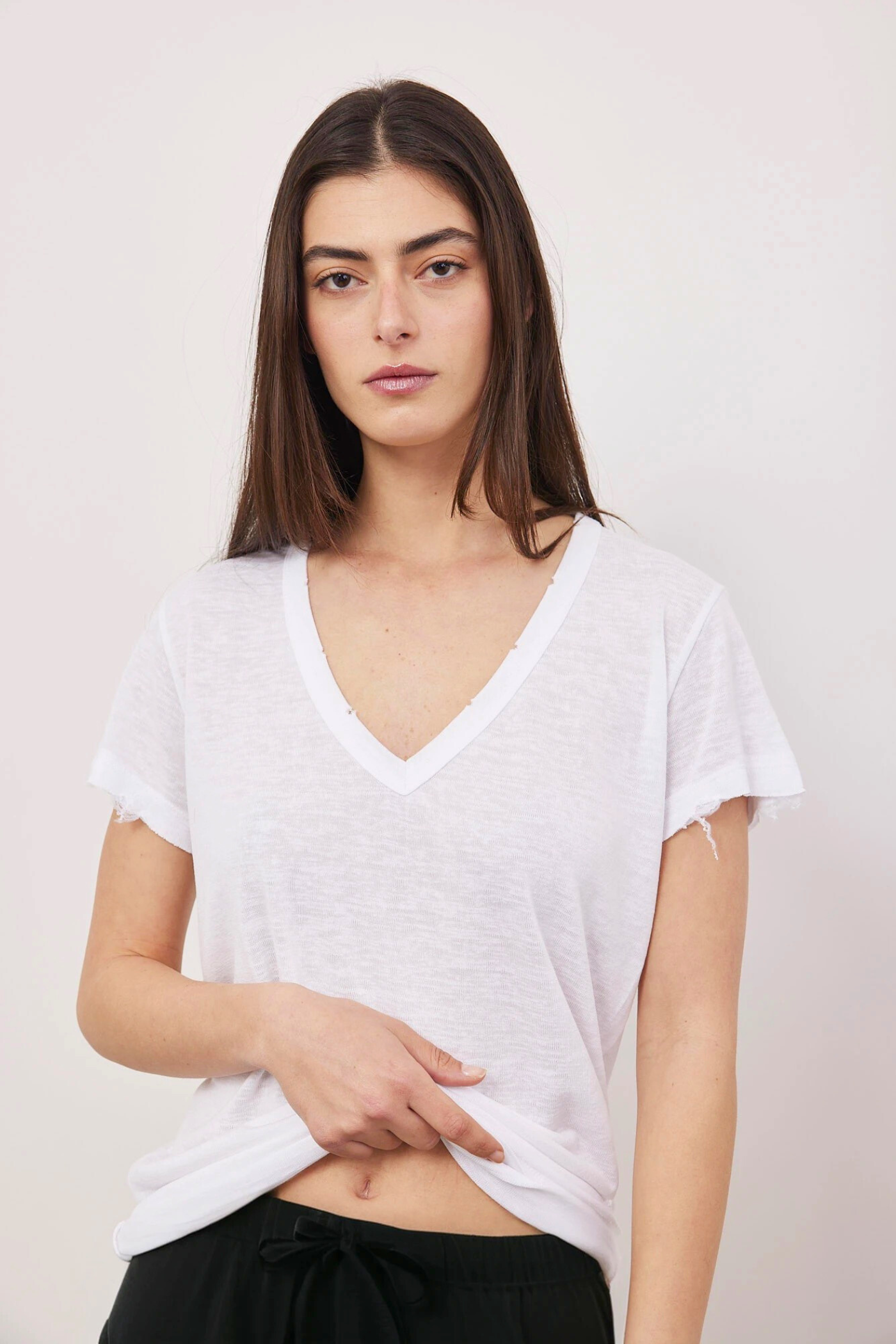 טי-שרט וי בסיומת פרומה - ITAY BRANDS