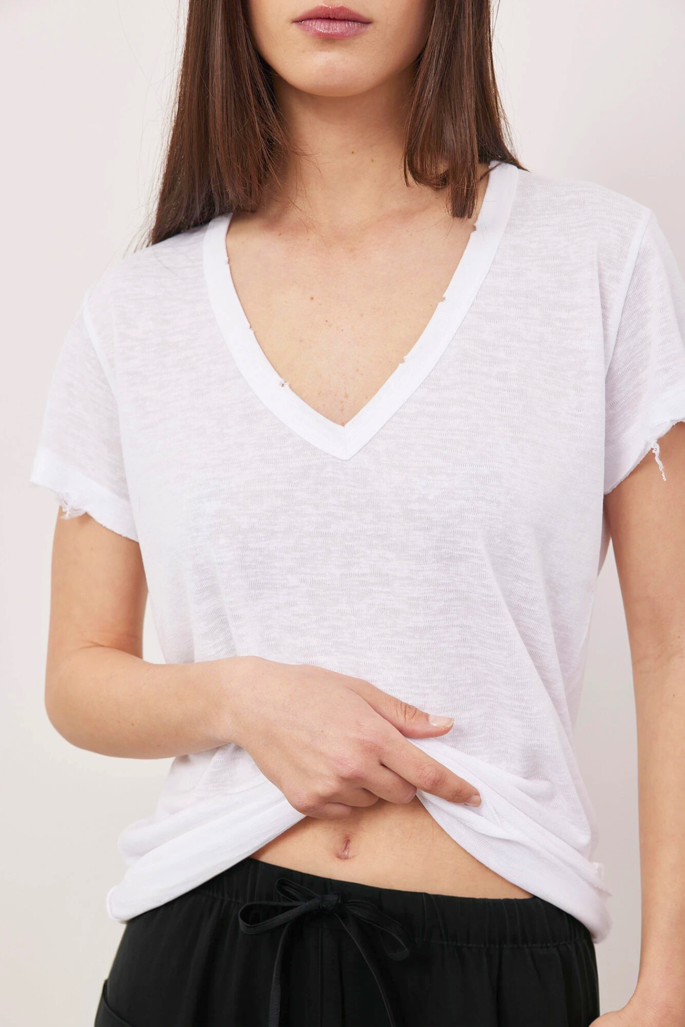 טי-שרט וי בסיומת פרומה - ITAY BRANDS