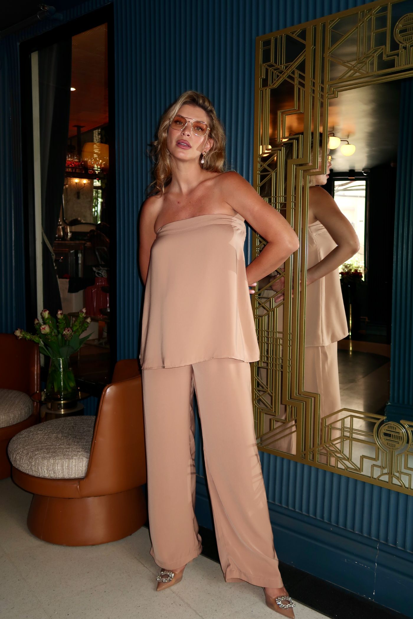 מכנסיים מתרחבים במראה סאטן - ITAY BRANDS