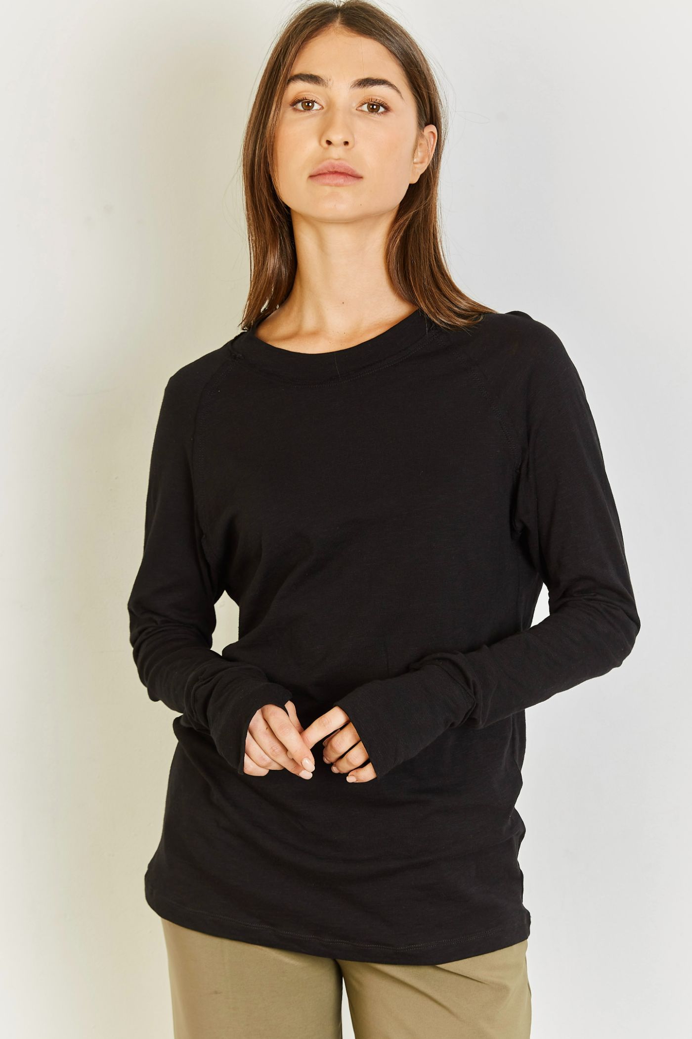 חולצת כפפה עם תיפורים בולטים - ITAY BRANDS