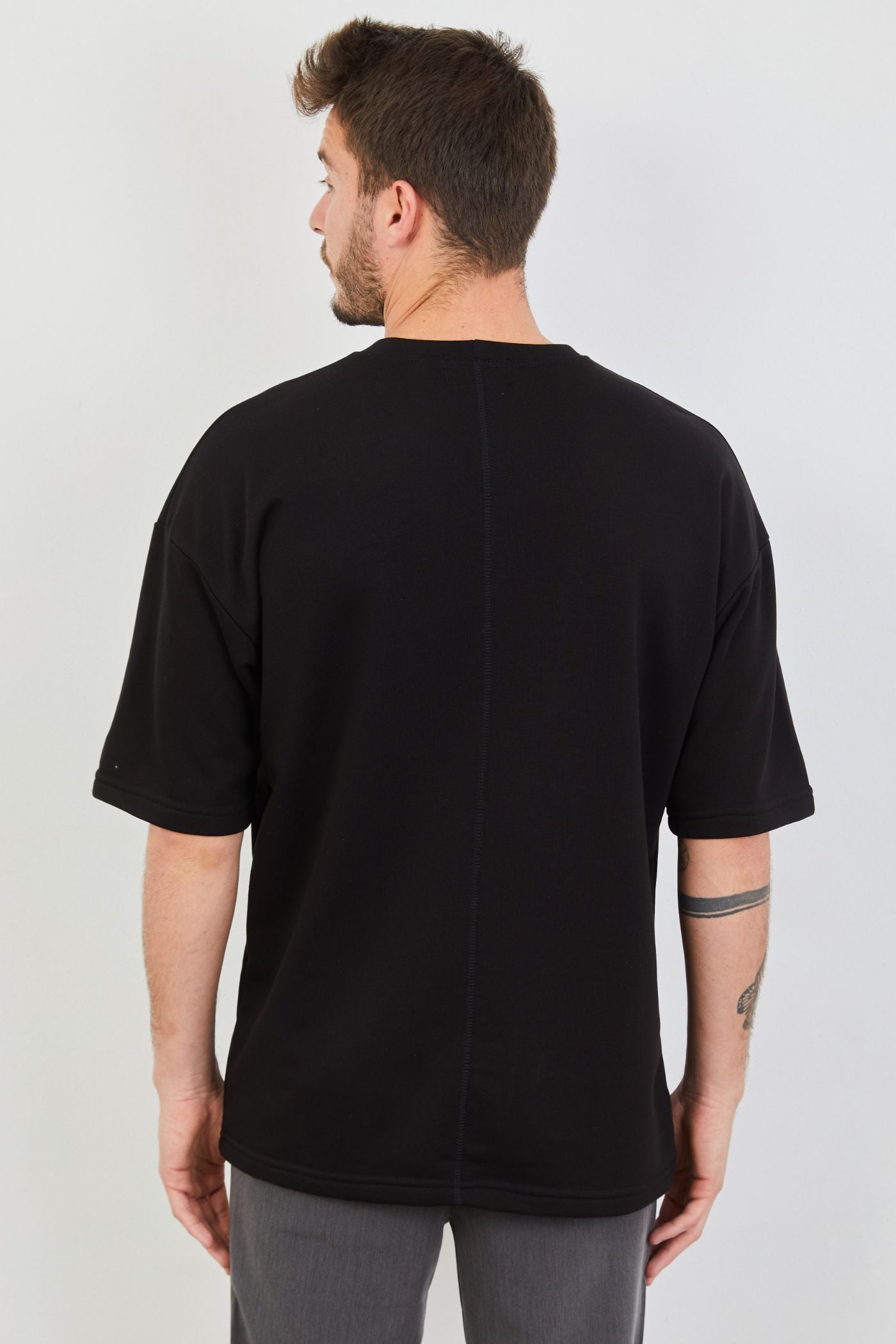חולצה מבד פרנץ' טרי- שחור